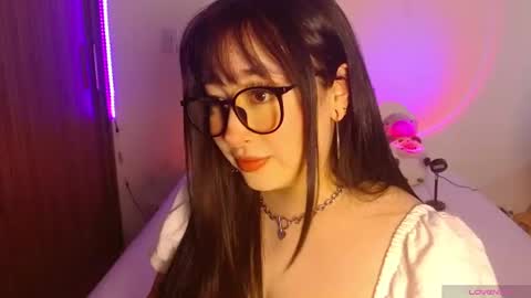 Olivia  online show from July 23, 1:30 pm