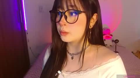 Olivia  online show from June 18, 1:05 pm