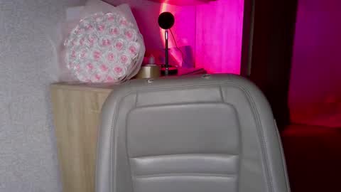 Kristina online show from December 8, 11:18 pm