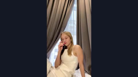 Molly online show from February 28, 12:42 pm