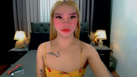 bea takashi  online show from April 11, 9:35 am