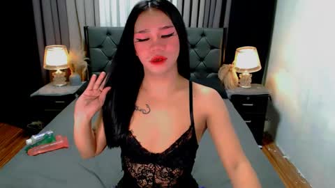 bea takashi  online show from June 6, 9:59 am
