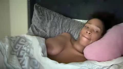 cum2charmxx online show from April 21, 8:32 am