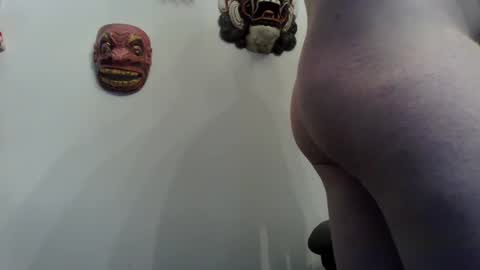 Snapshot of cum_gun_19 chatting on February 5, 8:43 am cum gun online show from February 5, 8:43 am