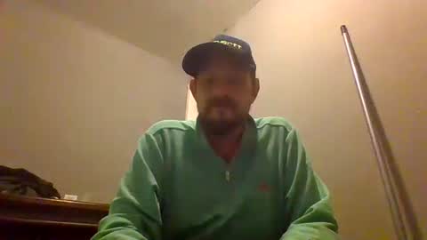 Snapshot of cuntreeboy68 chatting on December 2, 3:51 am Bash online show from December 2, 3:51 am