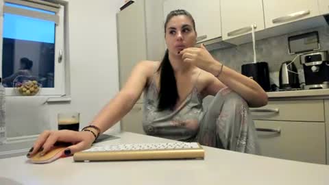 maria  alex online show from July 6, 2:30 am