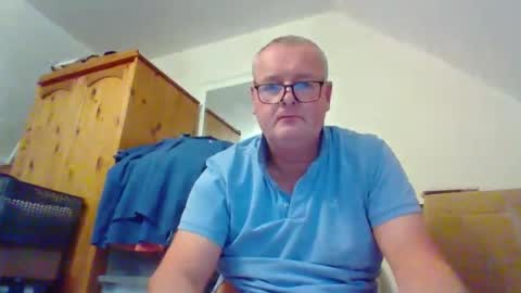 Snapshot of curiousax77 chatting on October 24, 3:24 pm curiousax77 online show from October 24, 3:24 pm