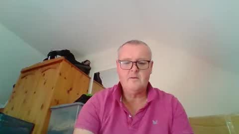 Snapshot of curiousax77 chatting on October 27, 10:48 am curiousax77 online show from October 27, 10:48 am