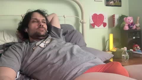 curiousguy8807 online show from April 20, 1:36 pm