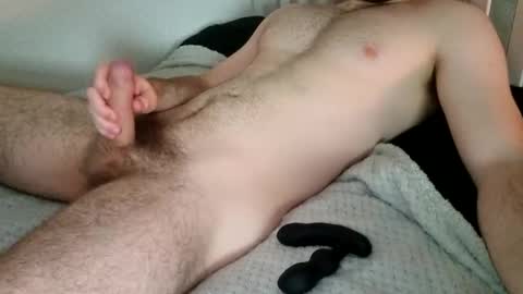 BritishHarry online show from April 14, 9:40 pm