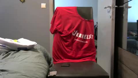 curlyfurly online show from November 19, 9:19 am