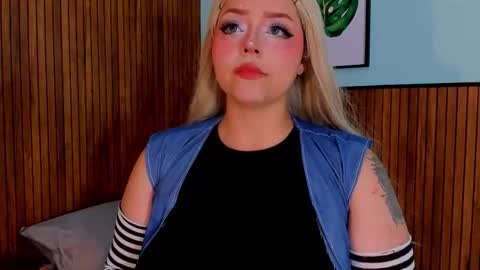 Rosie online show from October 31, 11:54 am