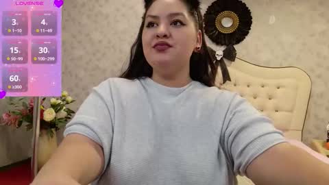 Snapshot of curvyaleya chatting on October 17, 10:47 pm Aleya online show from October 17, 10:47 pm
