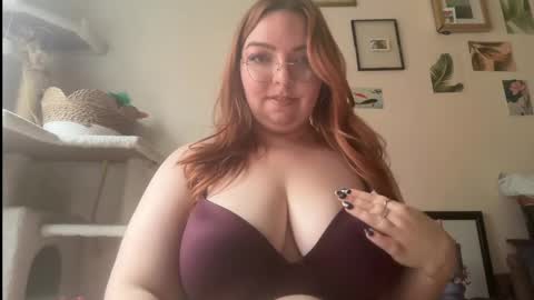 Cate online show from March 14, 9:41 pm