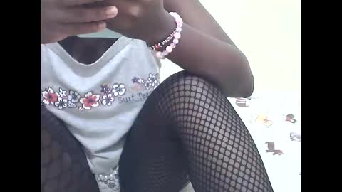 curvynubian online show from April 17, 8:50 am