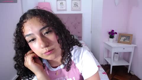 cute__kelly_ online show from February 1, 8:50 am