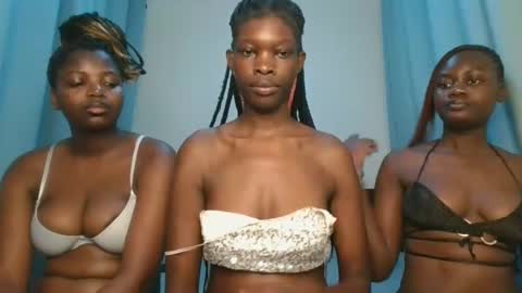 angel online show from November 25, 9:13 pm