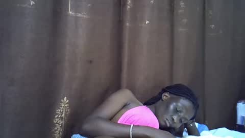 cute_emmy1 online show from November 16, 9:28 pm