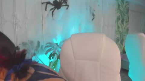 Snapshot of cute_hollywood chatting on October 14, 8:56 pm Sofa online show from October 14, 8:56 pm