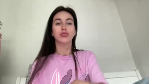 cute_kriss94 online show from May 31, 1:10 pm