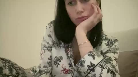 cute_kriss94 online show from December 16, 8:48 pm