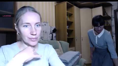 cute_lion_ online show from October 27, 12:49 pm