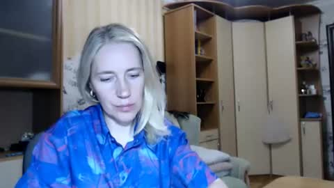 cute_lion_ online show from July 12, 7:28 pm