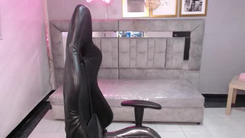 Martina online show from November 27, 9:55 pm