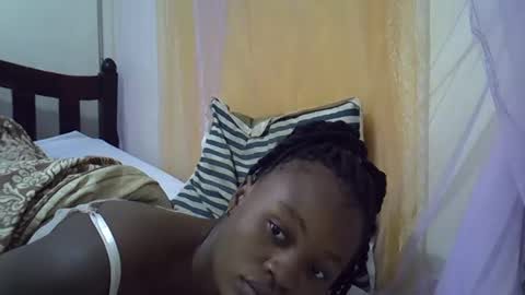 cute_savanna online show from February 2, 1:12 am