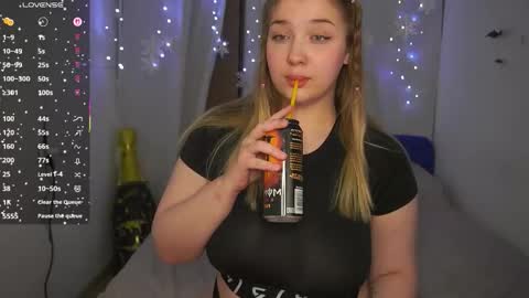 Sasha online show from March 8, 6:12 pm