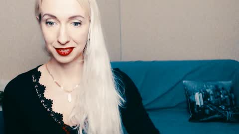 Snapshot of cute_smile_shy chatting on February 25, 9:58 pm cute_smile_shy online show from February 25, 9:58 pm