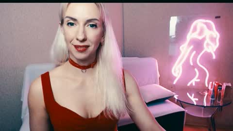 cute_smile_shy online show from October 30, 8:20 pm