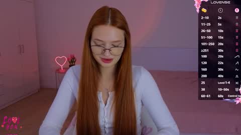 Snapshot of cuteariel7 chatting on September 30, 6:18 pm Ariel online show from September 30, 6:18 pm