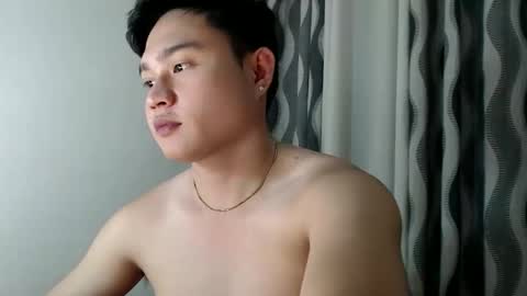 cuteasianlee online show from February 14, 12:52 pm