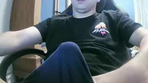 Cuteboy090 online show from September 13, 2:52 pm