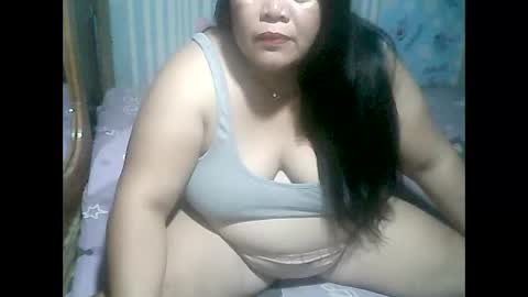 cutechubbyasian online show from March 3, 2:57 pm
