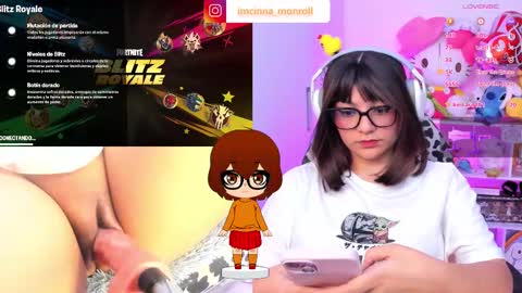 Snapshot of cutecinamonroll chatting on October 8, 3:13 am Cinna independent model online show from October 8, 3:13 am