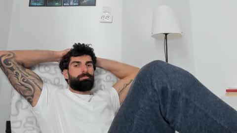 cuteeboy online show from March 19, 12:32 pm