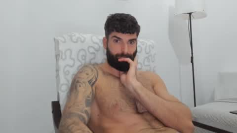 Snapshot of cuteeboy chatting on March 3, 6:03 pm cuteeboy online show from March 3, 6:03 pm