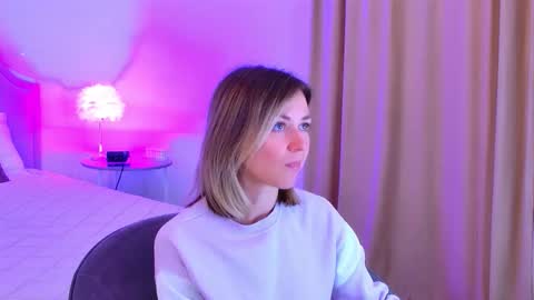 cutemirage online show from September 27, 2:37 pm