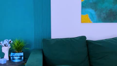 cutemirage online show from October 18, 3:27 pm