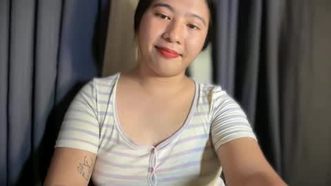 cute online show from May 30, 6:56 am