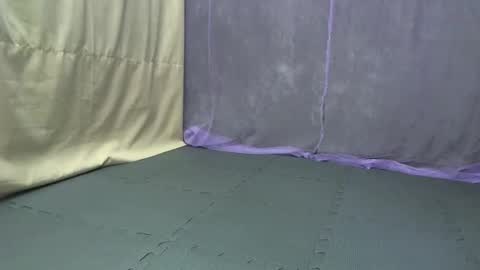 cutetinyasian143_ online show from October 30, 2:34 am