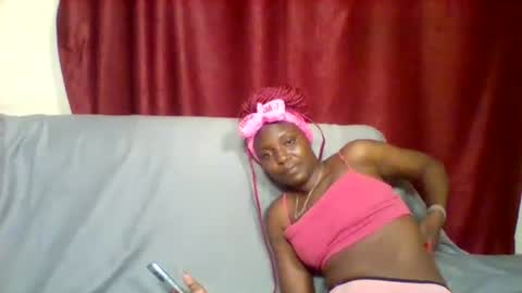 cutey_lunar online show from February 17, 2:42 am