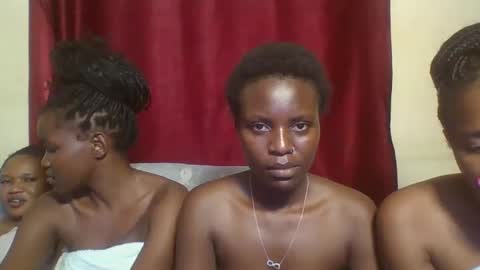 cutey_lunar online show from February 25, 3:52 am