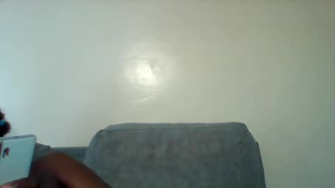 cutey_lunar online show from October 5, 7:10 pm