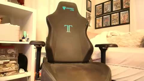 Sandra Love online show from March 9, 3:16 pm