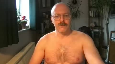 cutguyoncam online show from December 20, 11:39 am