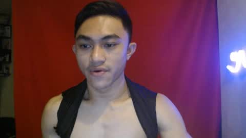 cutie_hunk69 online show from June 20, 2:40 am