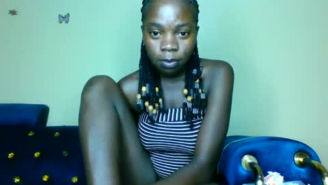 cutieplush online show from April 5, 8:28 pm